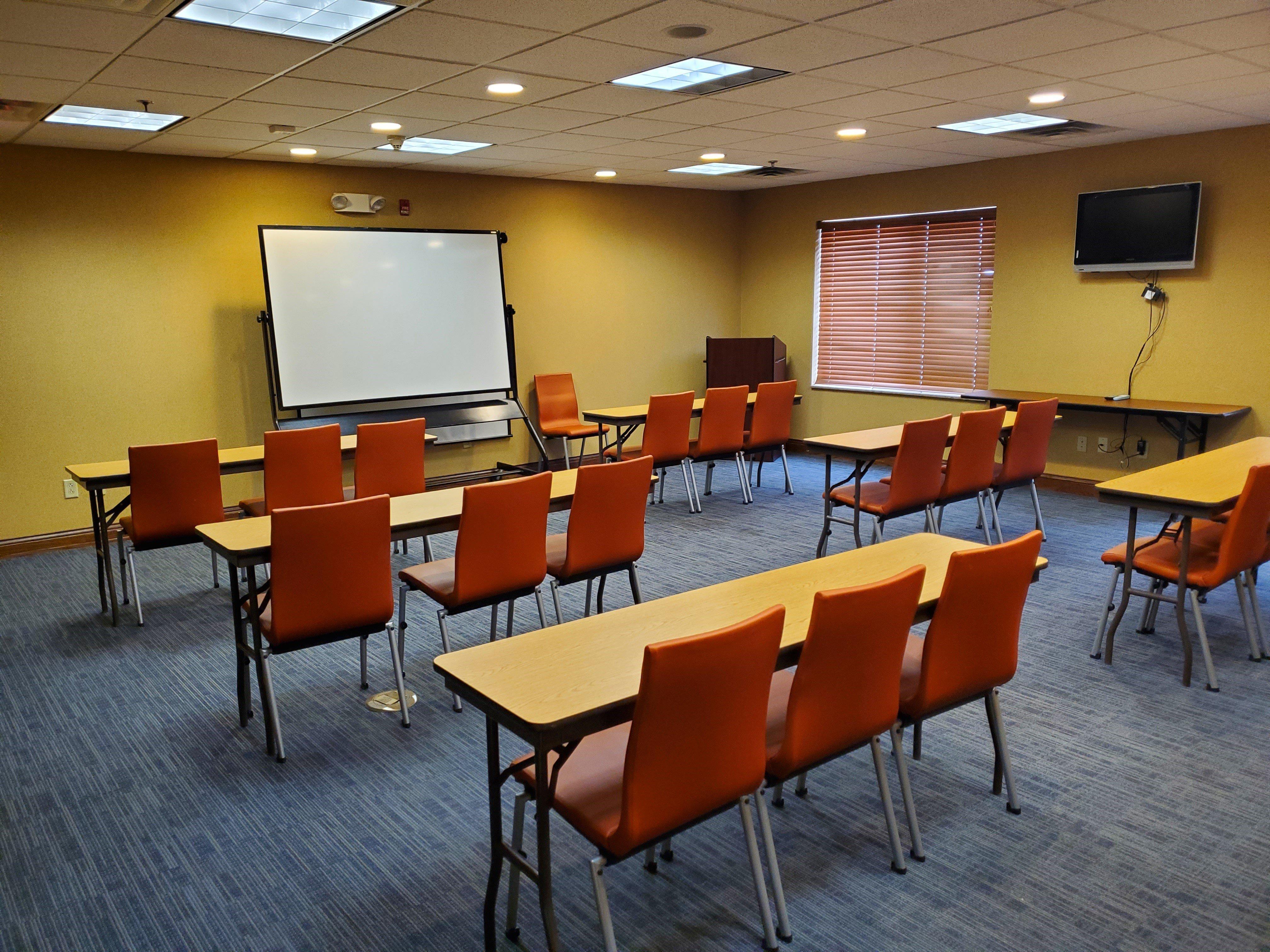 Holiday Inn Express Hotel & Suites Mattoon By Ihg Экстерьер фото