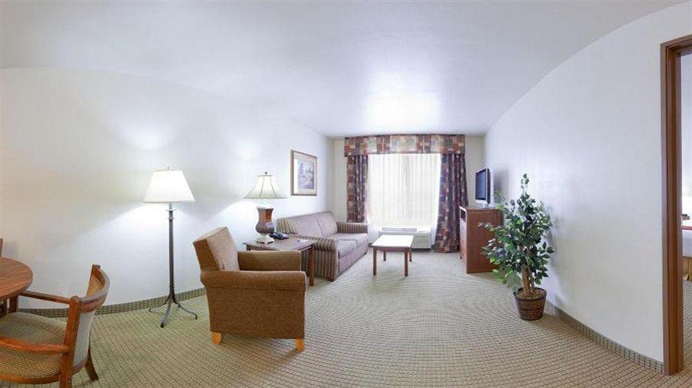Holiday Inn Express Hotel & Suites Mattoon By Ihg Экстерьер фото